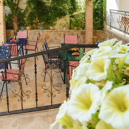 Ni-mar & Aparthotel 3*